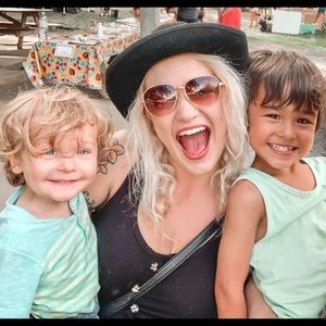 Meet your Posher, Brittany